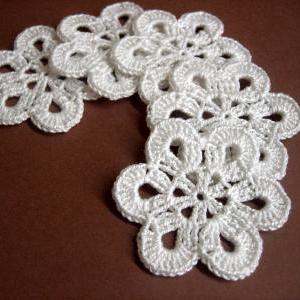 Handmade Crocheted Flower Appliques Motifs In..